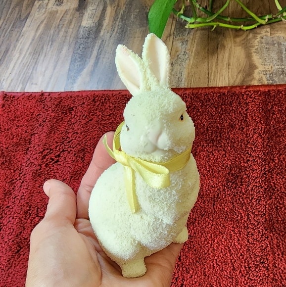 Snowbabies Bunny Rabbit - Picture 3 of 6